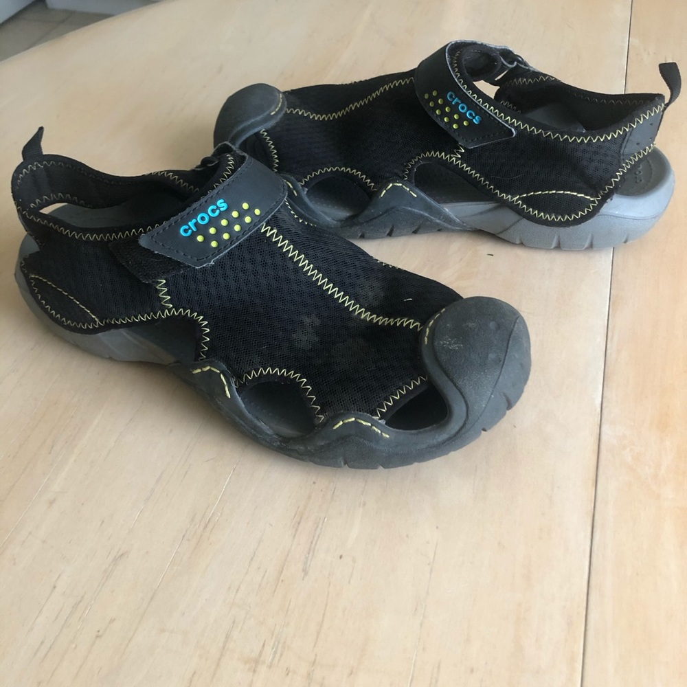 Croc Water/outdoor shoes Velcro